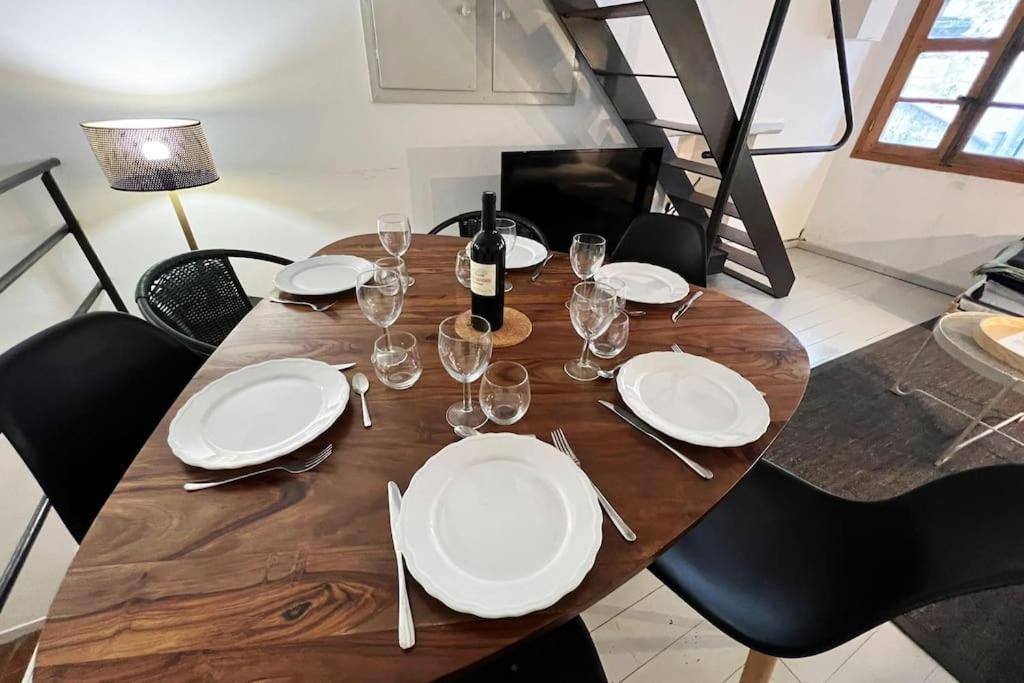 La Bulle - Parking Gratuit En Souterrain - 2 Mins Du Palais Des Papes - Clim Ac - Wifi Apartment Avignon Exterior photo
