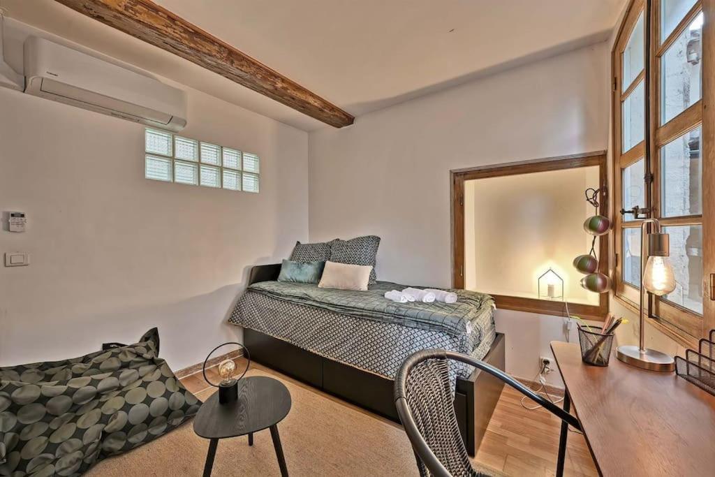 La Bulle - Parking Gratuit En Souterrain - 2 Mins Du Palais Des Papes - Clim Ac - Wifi Apartment Avignon Exterior photo